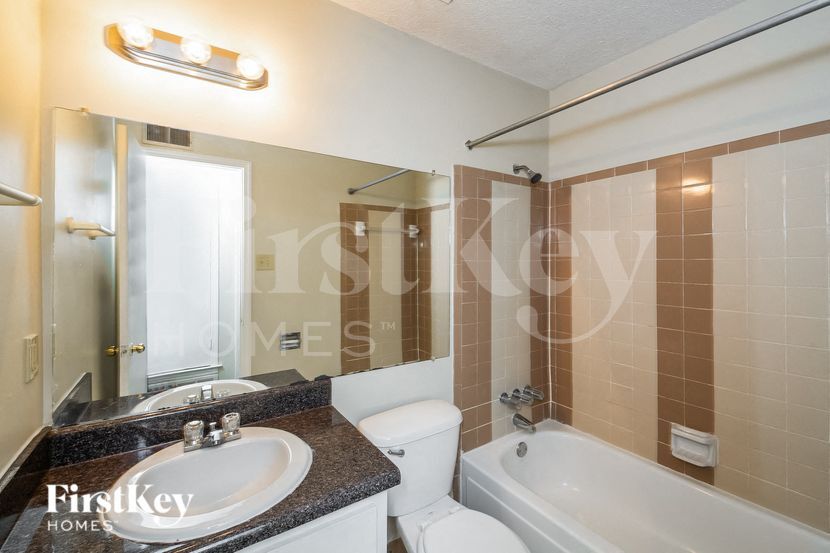 Building Photo - 4270 Cary Hill Dr