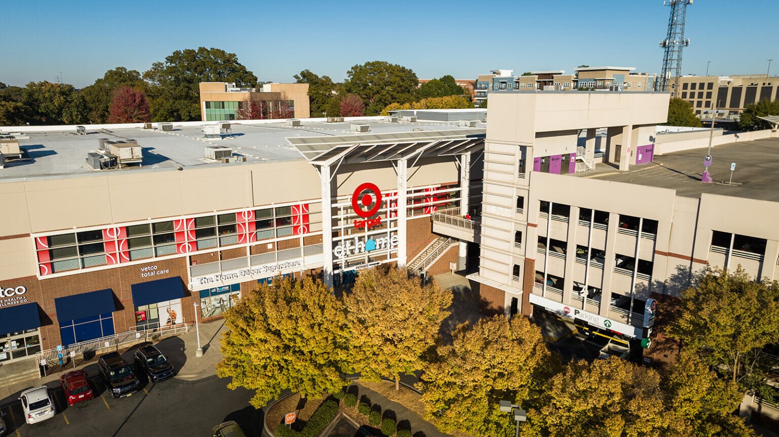 Building Photo - 1133 Metropolitan Ave