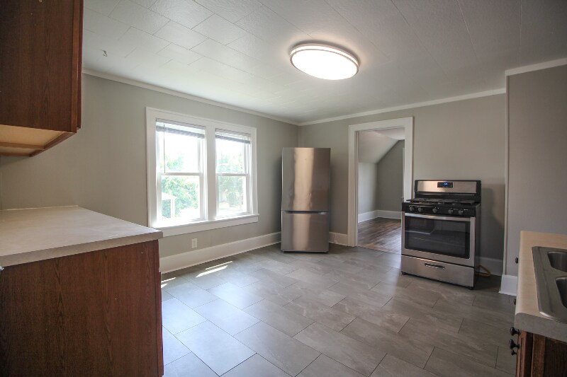Building Photo - 1446 S 56th St