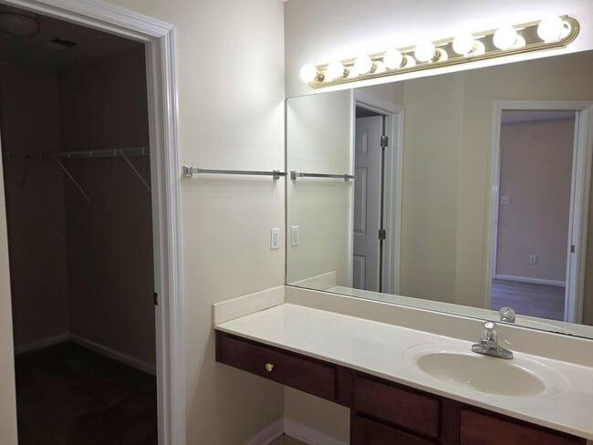 Building Photo - Spring Valley 3 Bedroom one level home !      250916