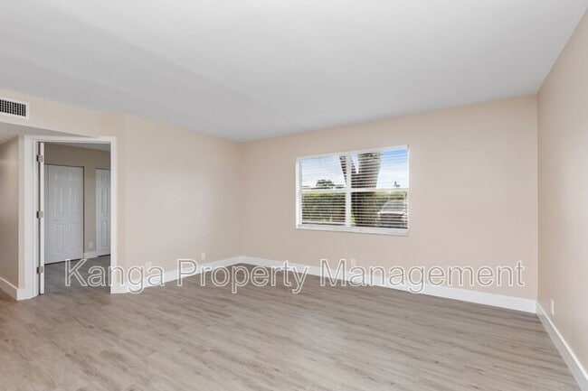 Building Photo - 11419 NW 35th St