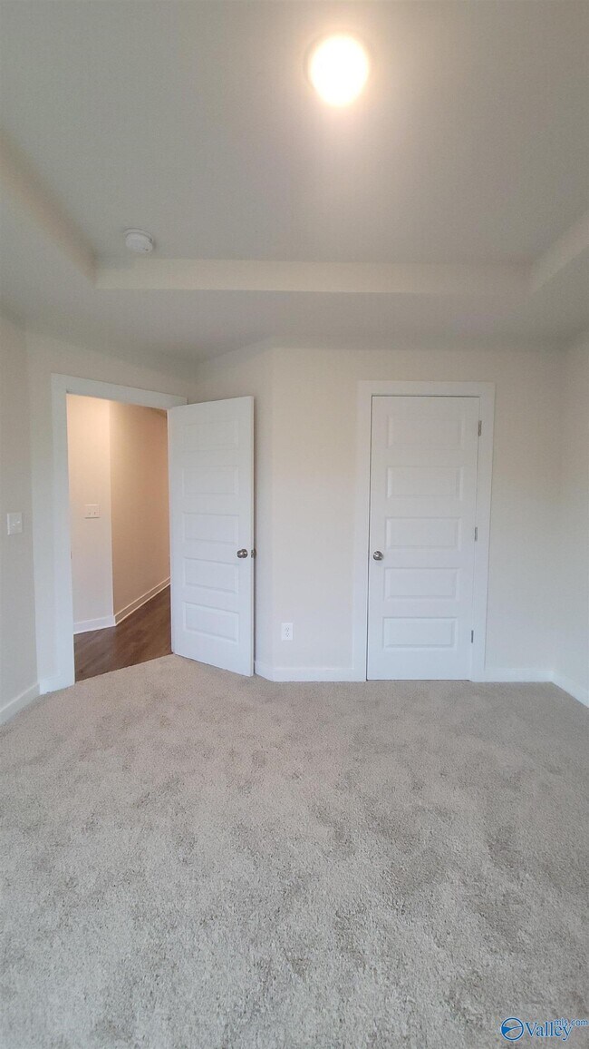 Building Photo - 7203 Chatfield Wy NW
