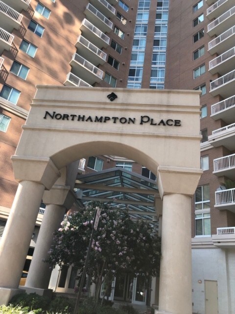 Building Photo - 3101 N Hampton Dr