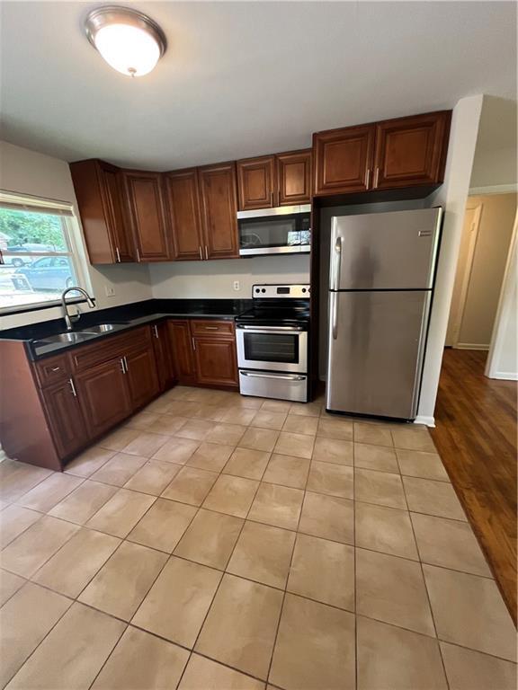 Building Photo - 108 S Woodland Dr