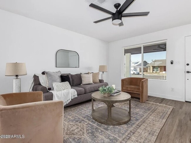 Building Photo - 2529 E Commonwealth Cir