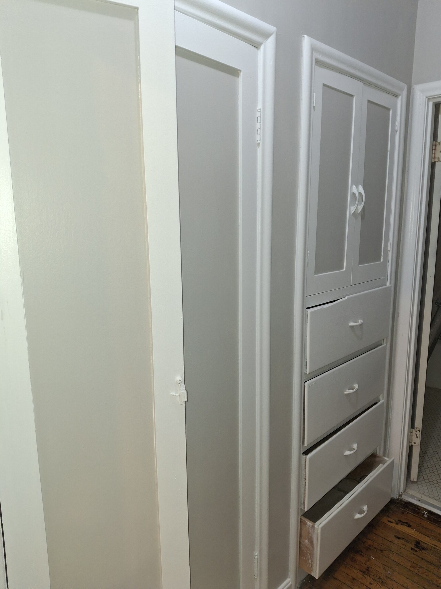Building Photo - 768 E 900 S