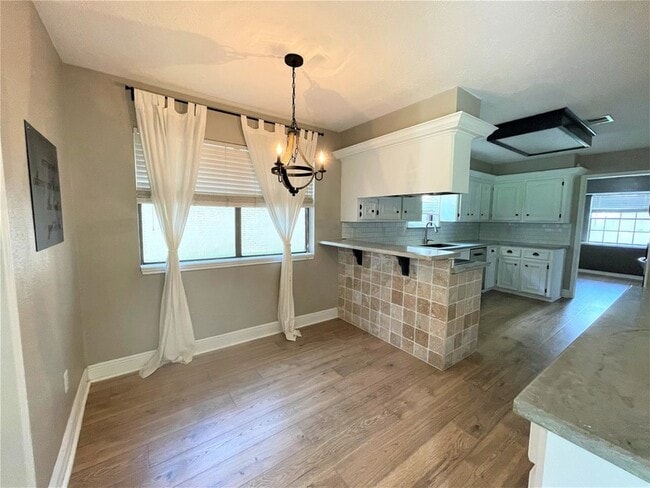 Building Photo - 22907 Provincial Blvd