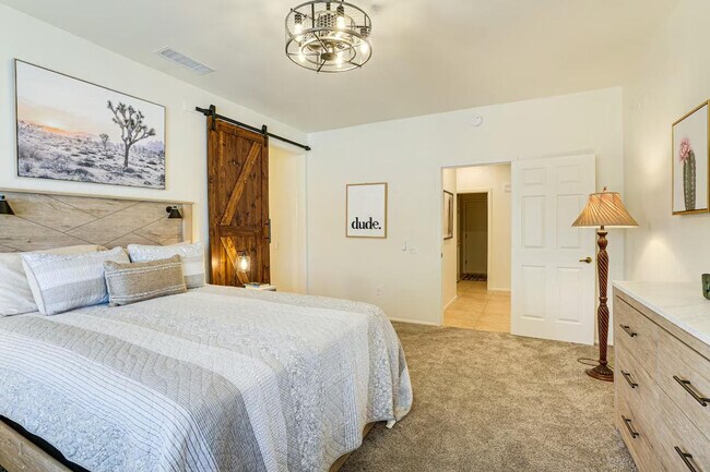 Building Photo - 16426 W Boulder Vista Dr