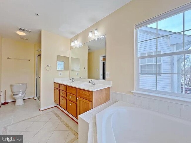 Building Photo - 13429 Rising Sun Ln