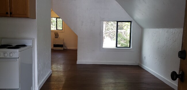 Building Photo - 26481 Crystal Rd