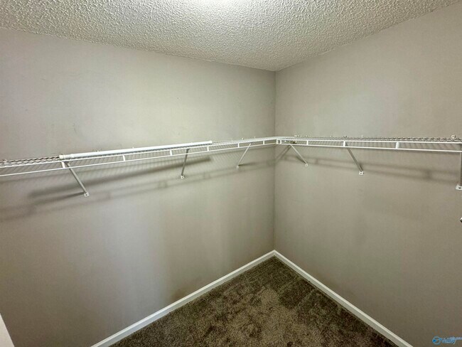 Building Photo - 104 Appleberry Ln
