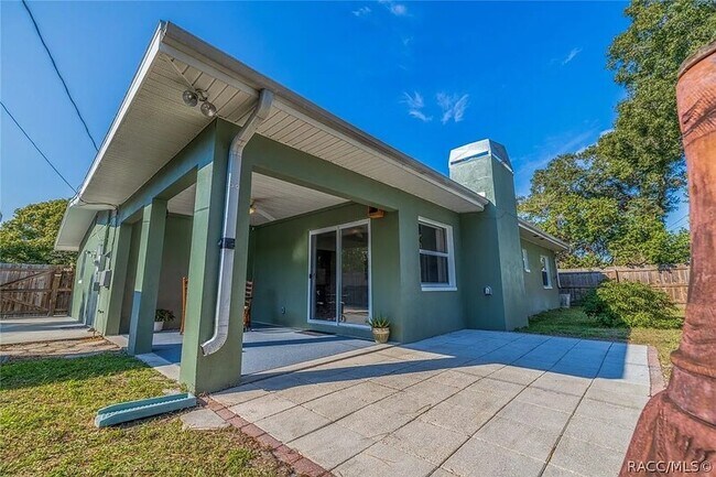 Building Photo - 2701 56th Ln N