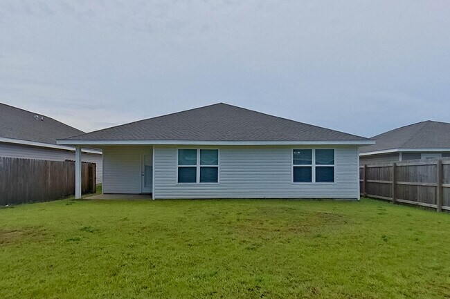 Building Photo - 128 Swallowtail Ln