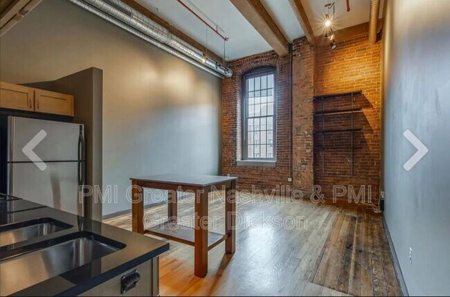 Building Photo - 1350 Rosa L Parks Blvd