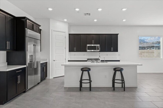 Building Photo - Available Now ! Beautiful Single Story at ...