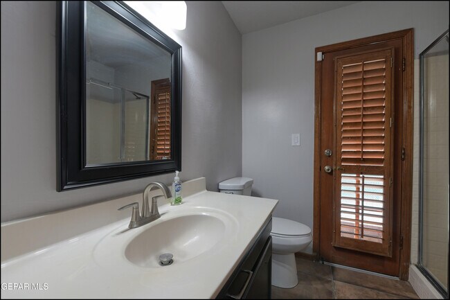 Building Photo - 6412 Via Aventura Dr