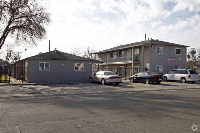 Photo - 810-820 Lampasas Ave