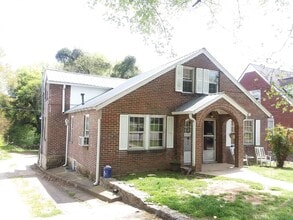 Building Photo - Myers Triplex