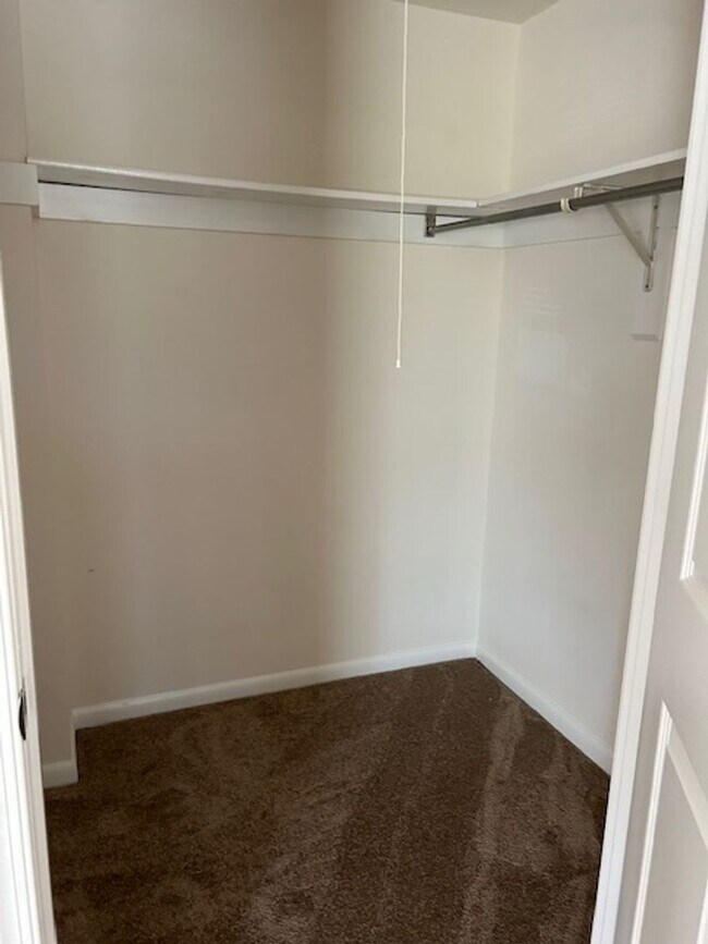 Building Photo - 1107 Soho Ct