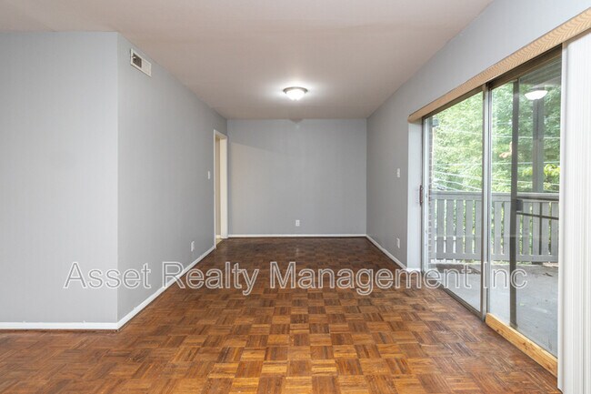 Building Photo - 3636 Taliluna Ave