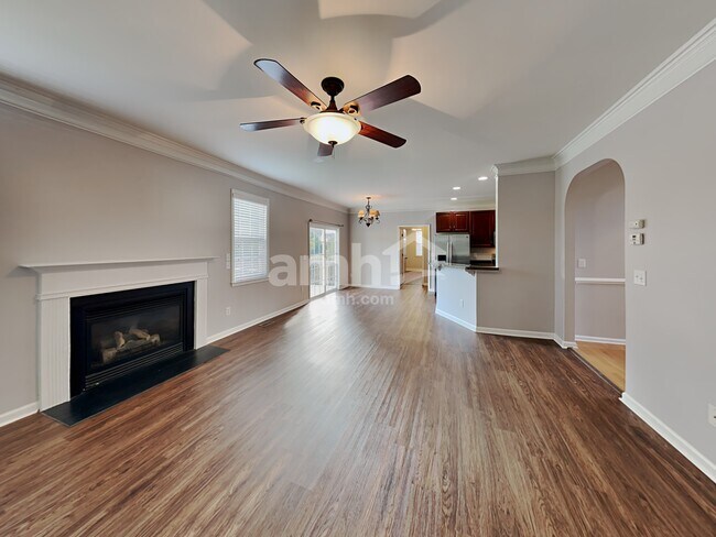 Building Photo - 912 Pristine Ln