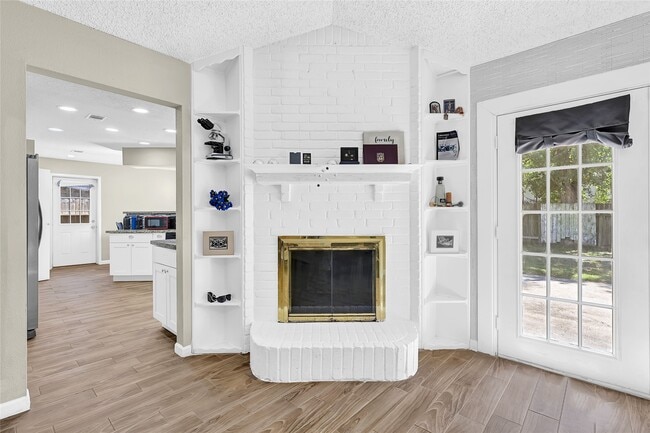 Building Photo - 19327 Cypress Harbor Dr