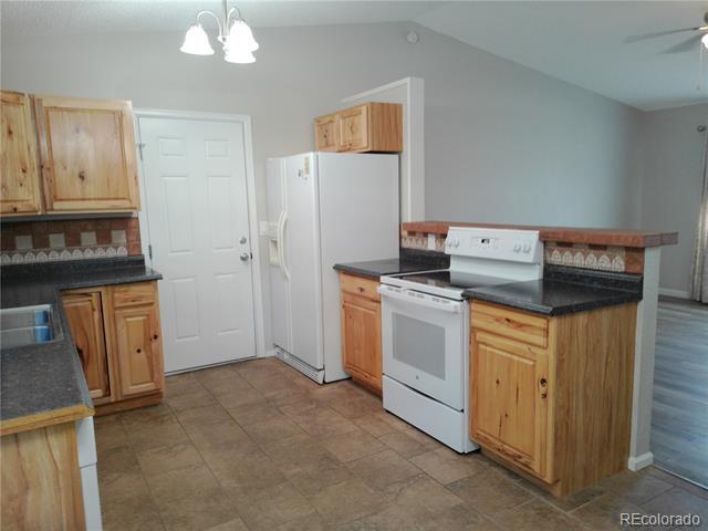 Building Photo - 5030 Montebello Pl