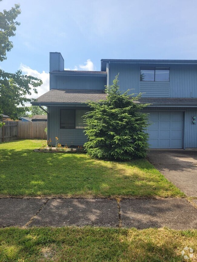 Building Photo - 3BD, 1.5 BA Duplex located in the Danebo  ...