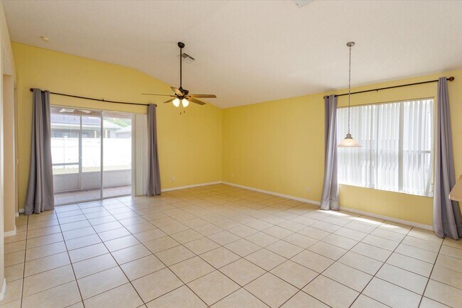 Building Photo - 5537 Burlwood Dr