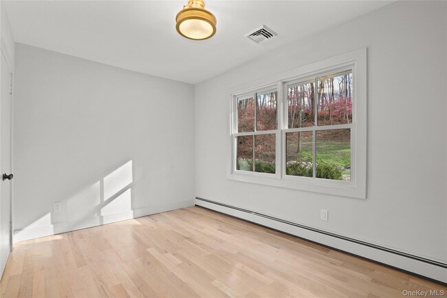 Building Photo - 260 Waccabuc Rd