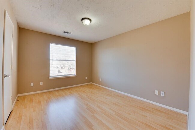 Building Photo - 6611 Amberfield Ln