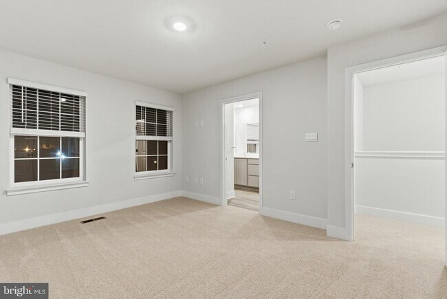 Building Photo - 5229 Manor Park Dr