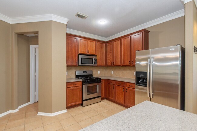 Building Photo - 9419 Silver Ridge Dr