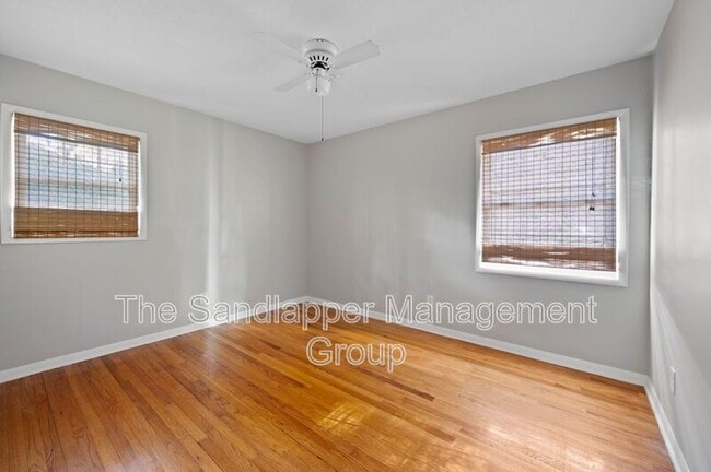 Building Photo - 628 Highwood Cir