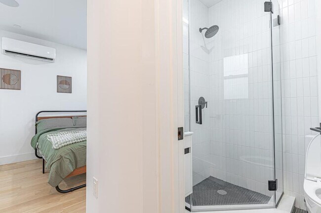 Building Photo - 1255 Decatur St