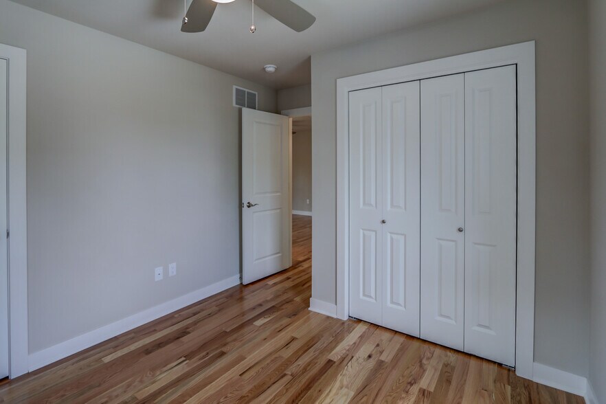 Building Photo - 1213 Vilas Ave