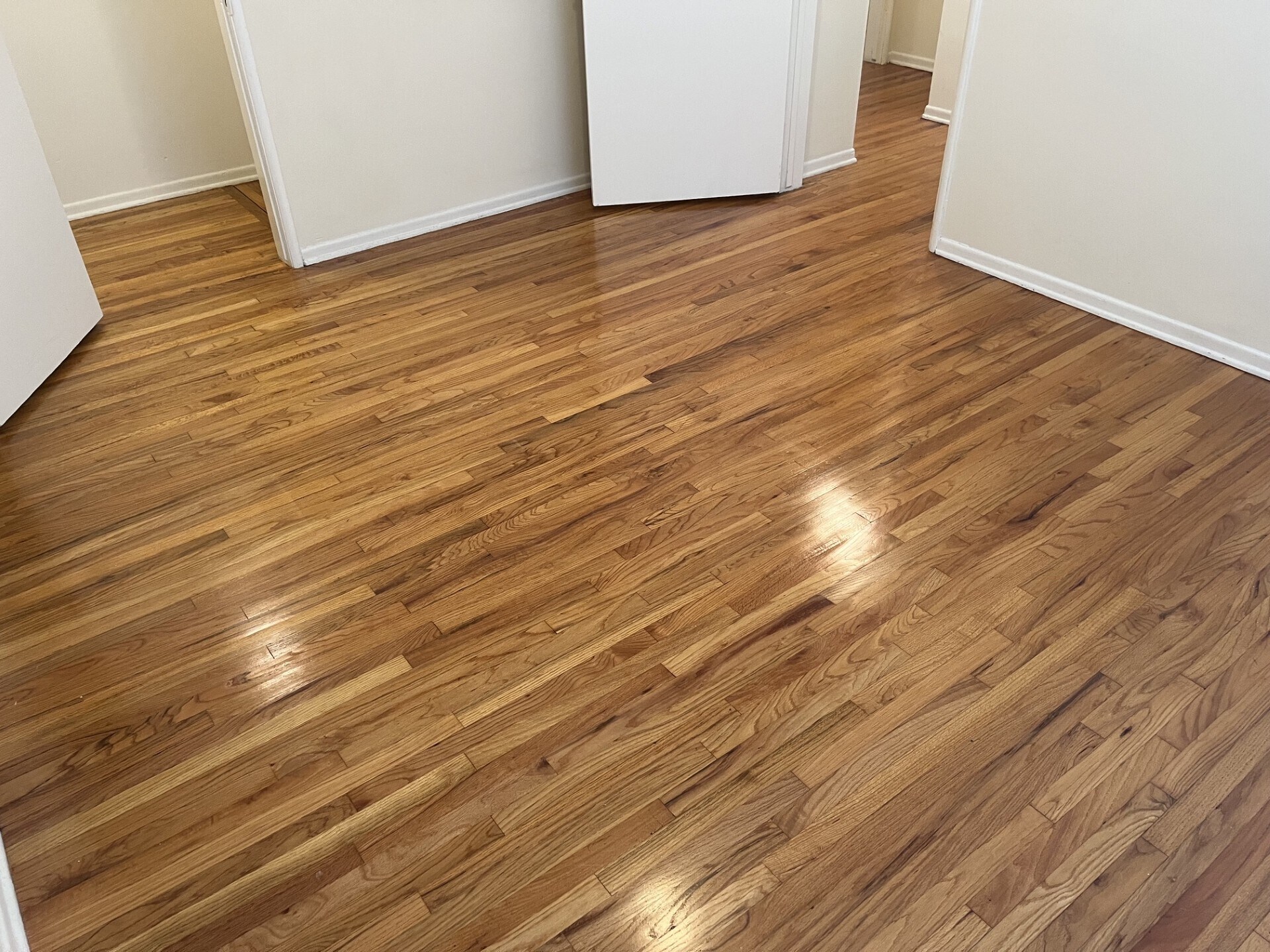 Bedroom Floors 2 - 3171 S Barrington Ave