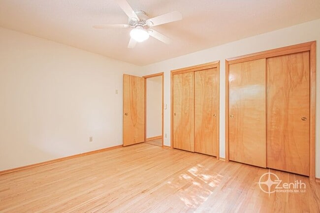 Building Photo - 6509 Louisiana Dr