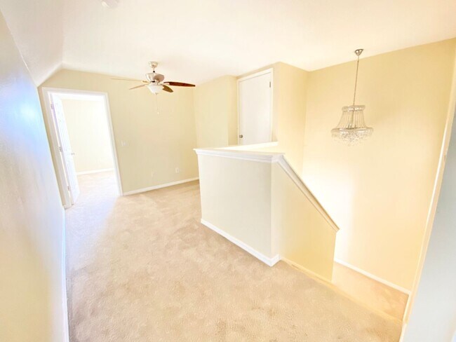 Building Photo - 729 Tuten Trail