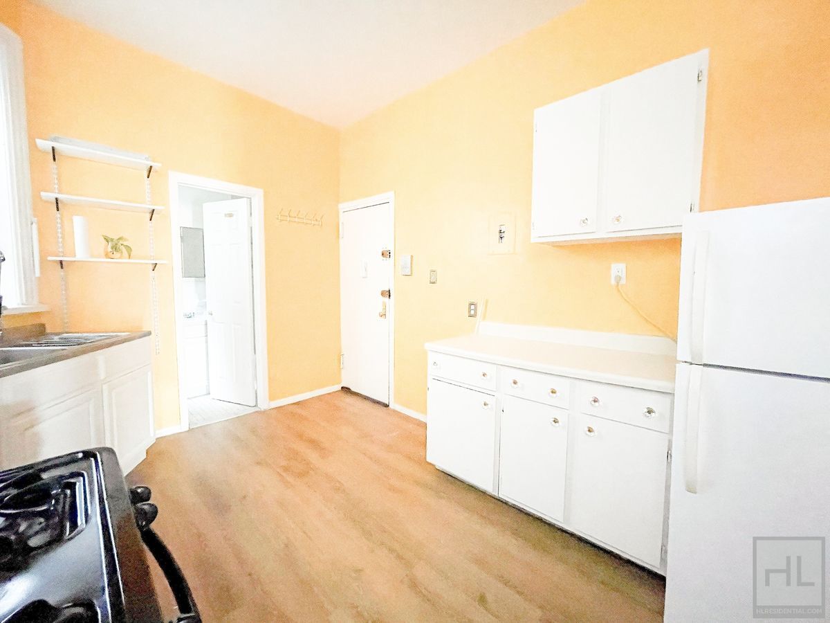 Building Photo - AMSTERDAM AVENUE