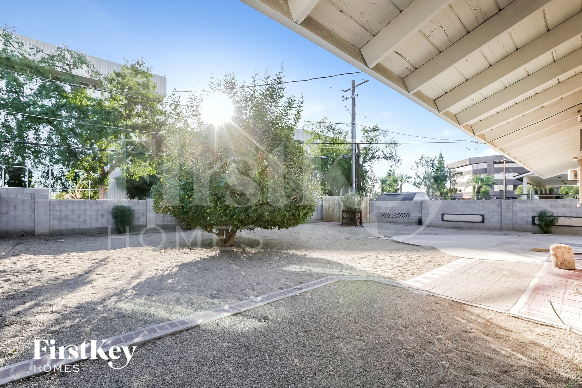 Building Photo - 5015 N 20th Ave