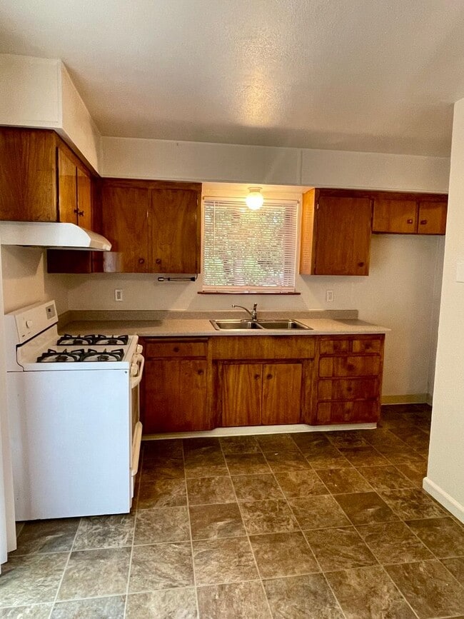 Building Photo - 3474 Nicolet Ln