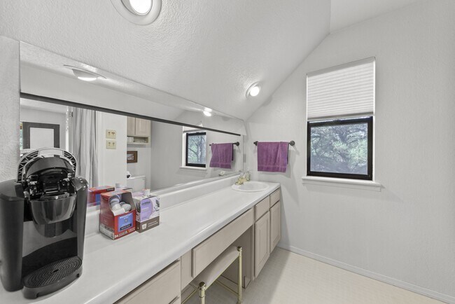 Building Photo - 126 North St