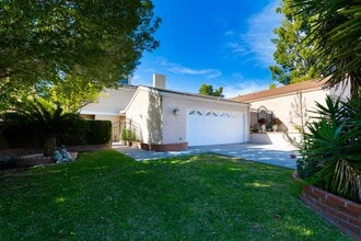 Building Photo - 4 bedroom Aegean Heights tract of Mission Viejo