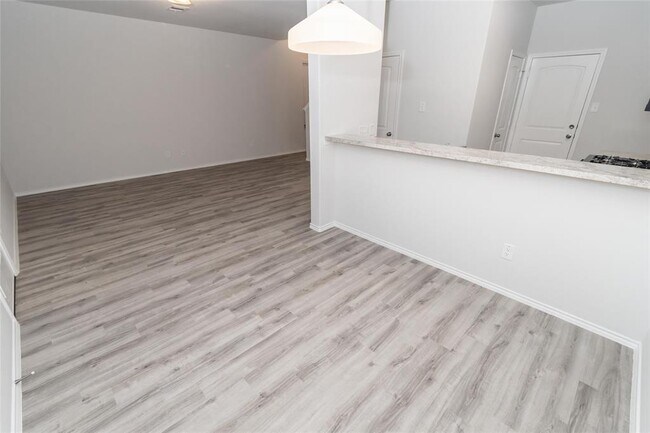 Building Photo - 5607 Cobark Creek Trl