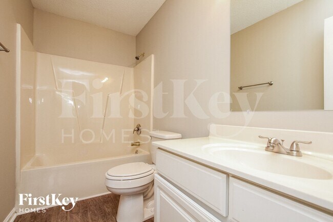 Building Photo - 7526 Lullwater Cove