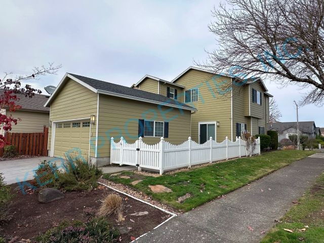 Building Photo - FREE RENT! Charming 3-Bedroom Retreat with Stunning Views on Shore View Dr!