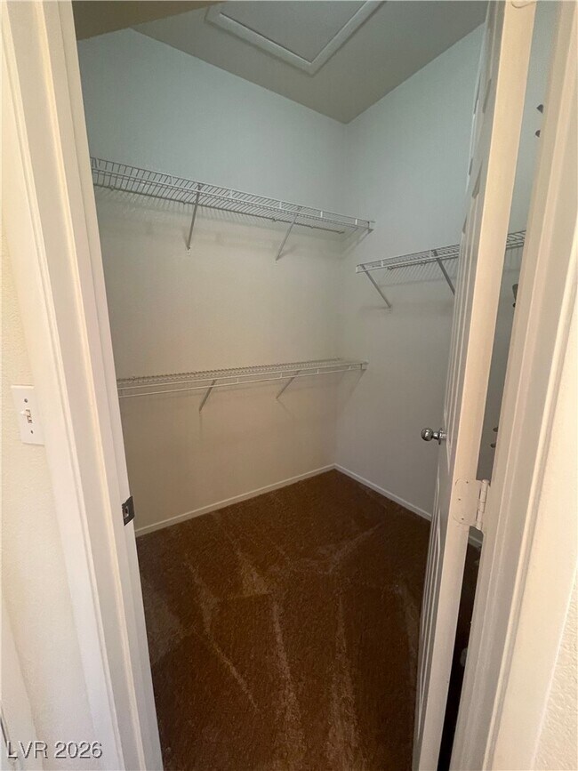 Building Photo - 9020 Valley of Fire Ave