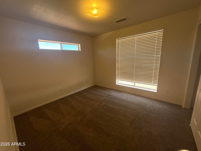 Building Photo - 1331 Deborah Dr
