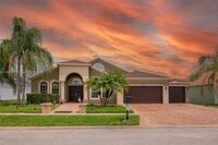 Building Photo - 10327 Meadow Crossing Dr